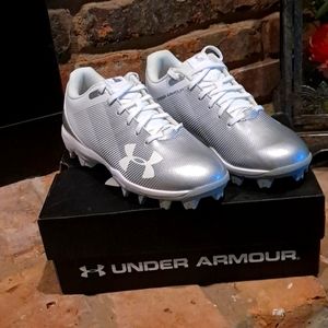 Under Armour Baseball Cleats 2.5y